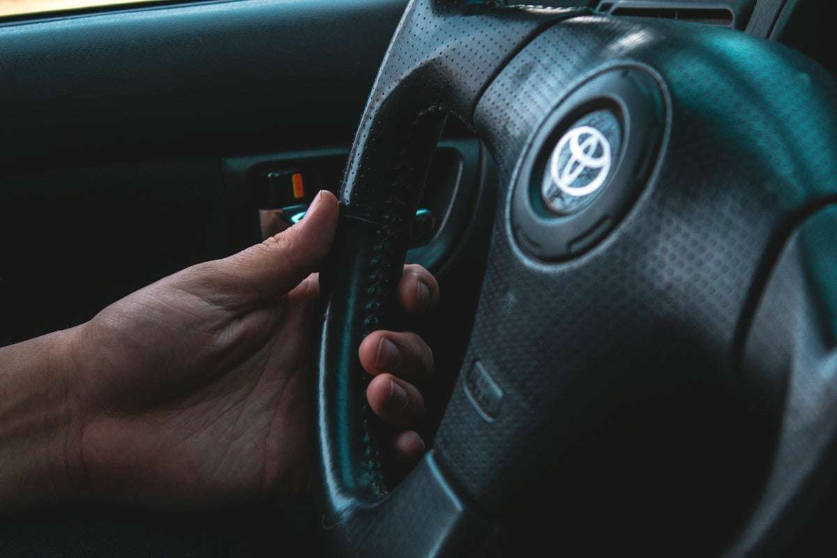 Utforska hur Adapterkabel Toyota 22-pin till OBD2 förenklar din bildiagnostik