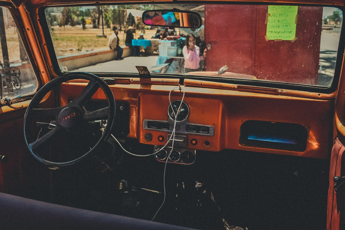 black steering wheel