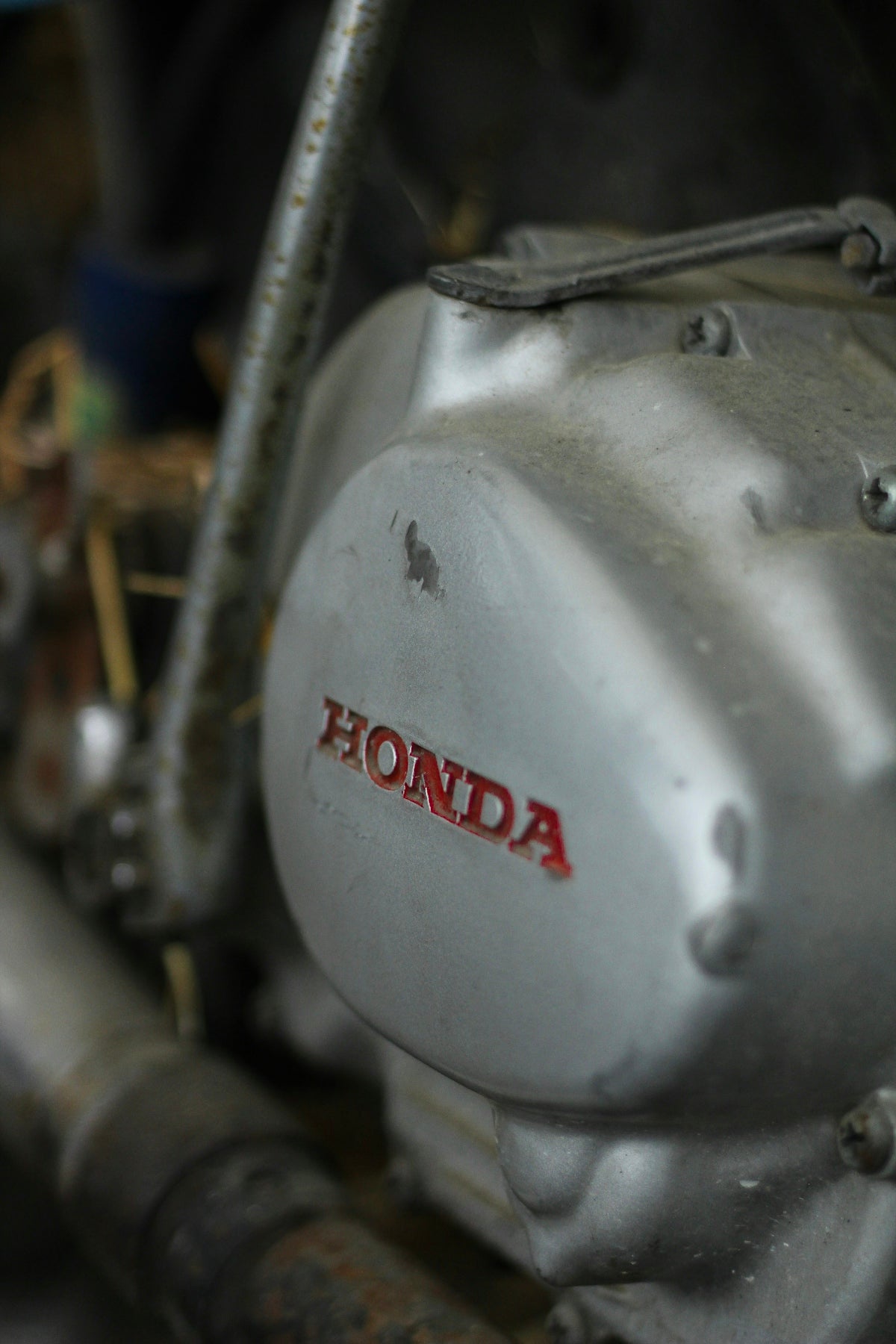 gray Honda motorcycle engine