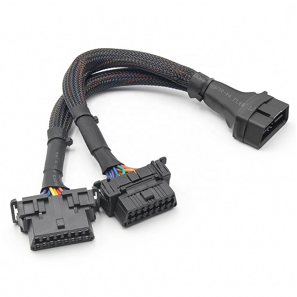 30cm OBD2 Elbow Extensionkabel med 1 hane till 2 honor